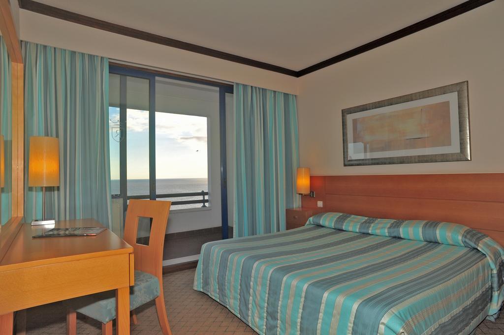 มาเดรา รีเจนซี คลับ Hotel ฟุงชาล ภายนอก รูปภาพ